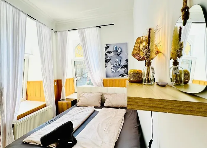 Private 111 Apartment