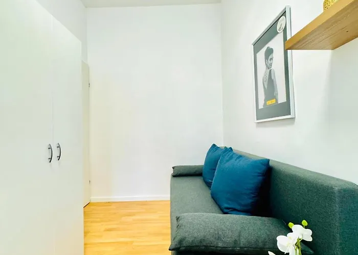 Private 111 Apartment